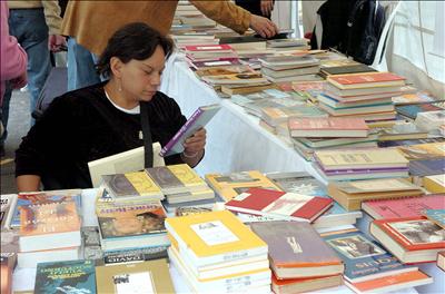 Con trueque de libros comienza la Semana de la Lectura en Bogot