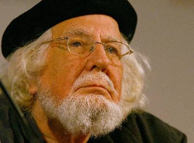 Ernesto Cardenal suscita la polmica con su viaje a la Amazona peruana