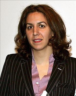 Irene Lozano gana el Premio Espasa de Ensayo con "Lenguas en guerra"